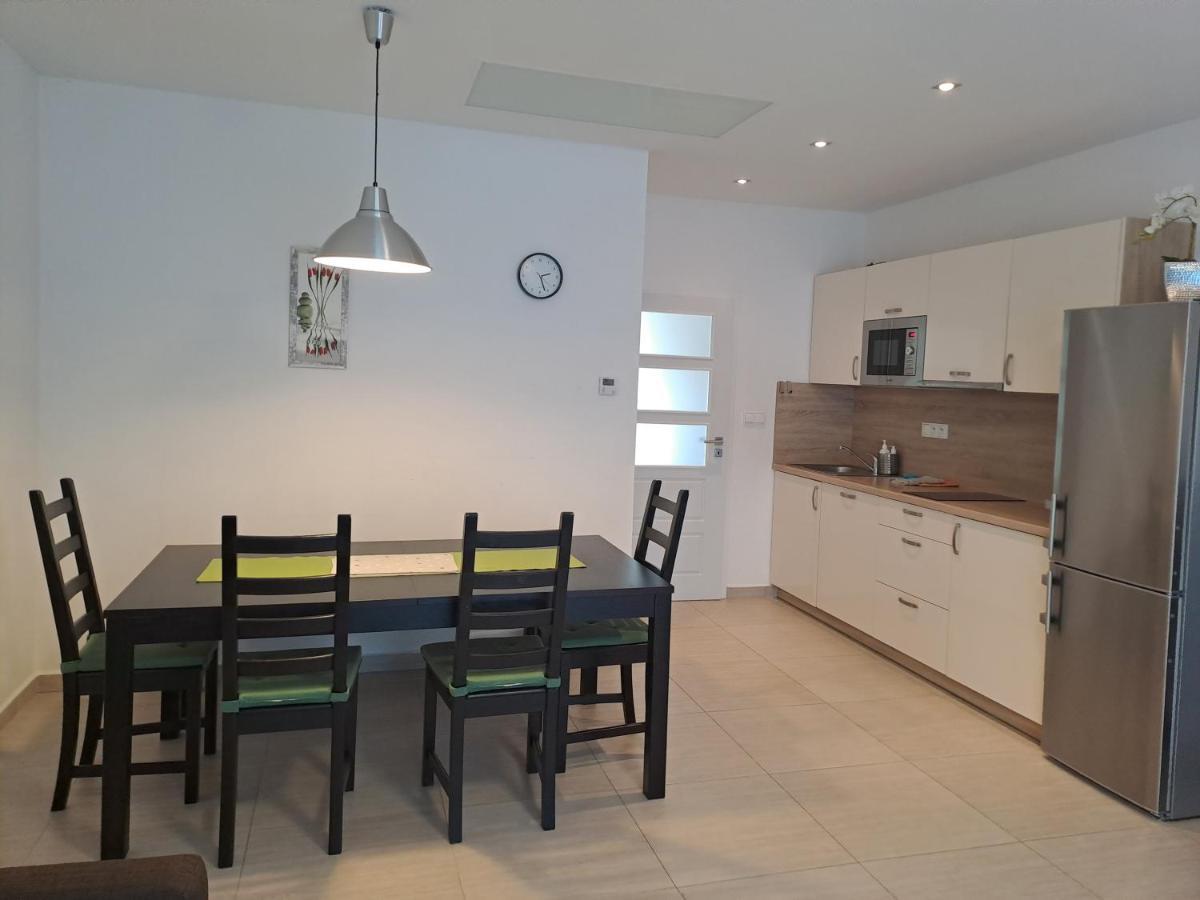 Apartmany U Zamecku Hlohovec Exterior foto